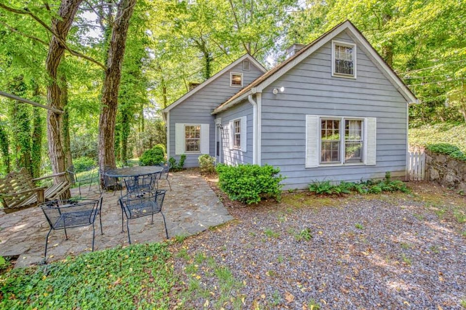 Dan Jones House in Lake Junaluska