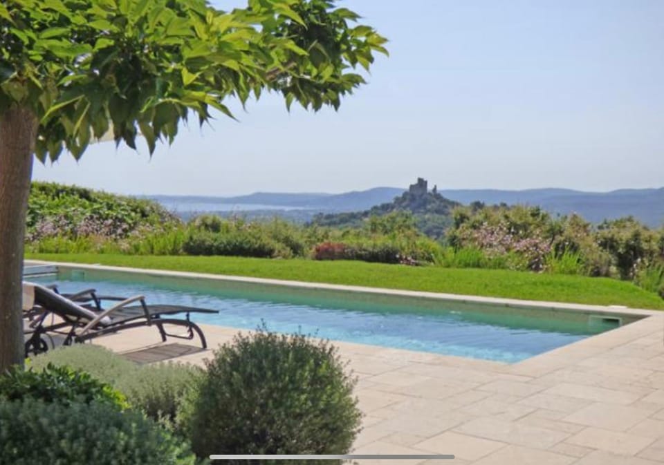 Patio, Nearby landmark, Day, Natural landscape, Garden, Garden view, Mountain view, Pool view, Swimming pool, Swimming pool, sunbed