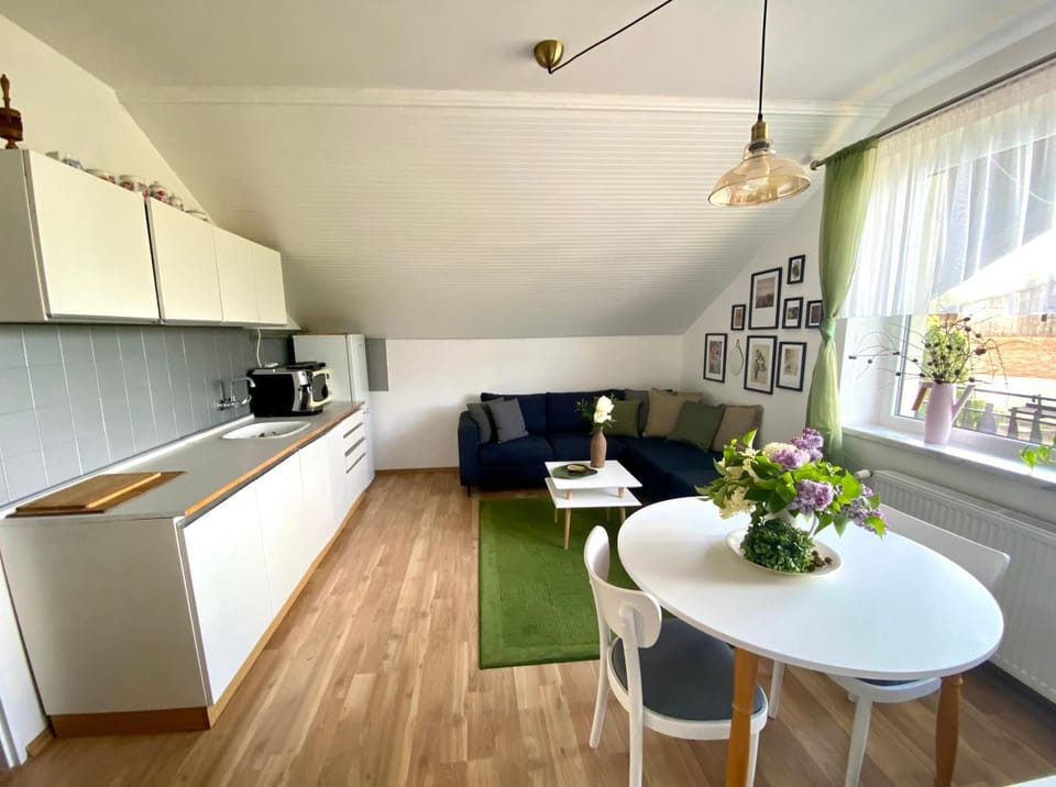 Apartmán U Babičky Apartment in Lower Silesian Voivodeship