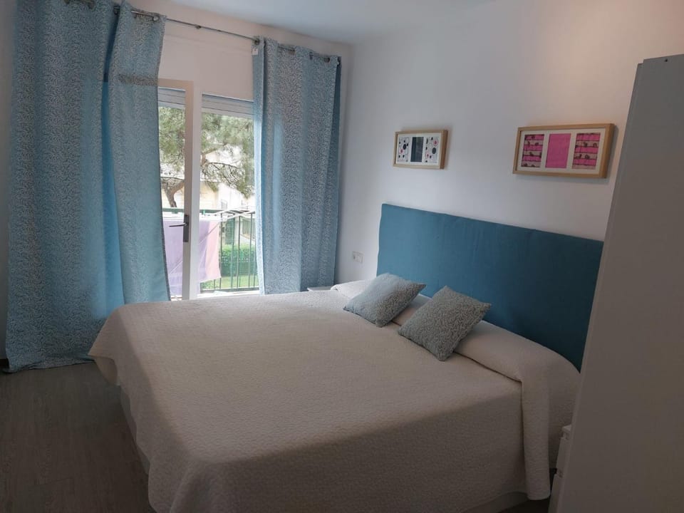 BRAVAHOLIDAYS-282-Palmeras-2 Apartment in Blanes