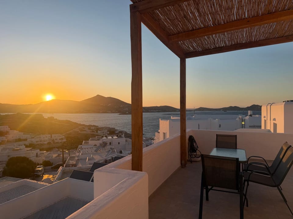 Natural landscape, View (from property/room), Balcony/Terrace, Sea view, Sunset