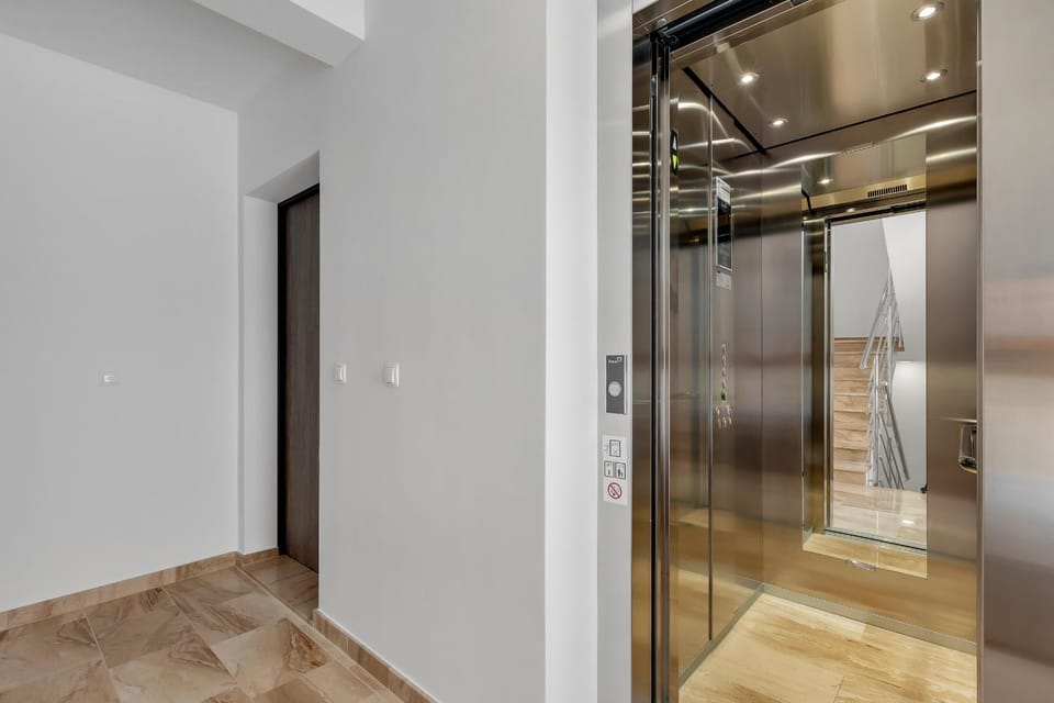 elevator