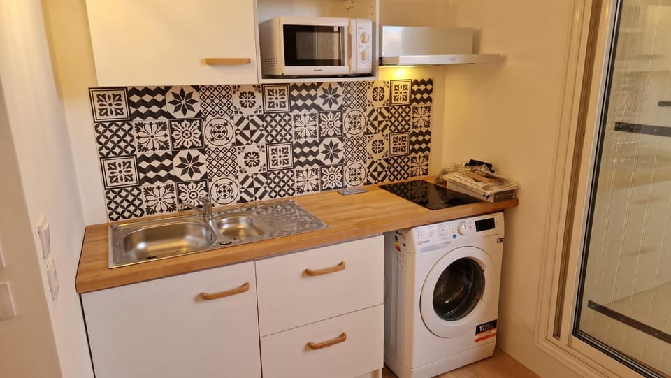 Maisonnette à 200m de la plage, terrasse, clim, parking privé, lave-linge et linge de lit compris House in Le Barcarès