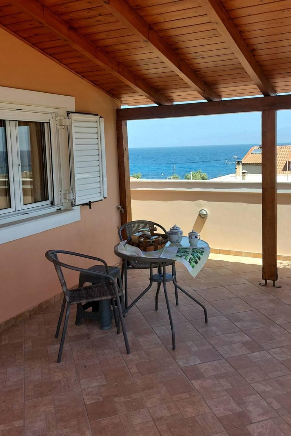 En Zar Ξυλόκαστρο Apartment in Peloponnese Region