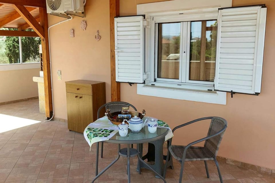 En Zar Ξυλόκαστρο Apartment in Peloponnese Region
