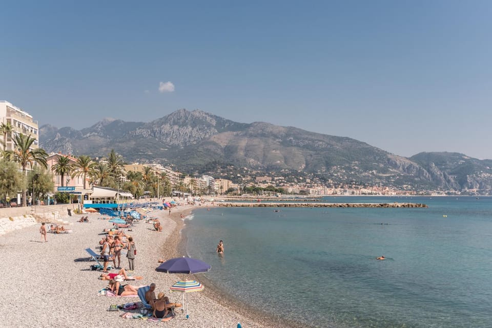 Nearby landmark, Day, People, Natural landscape, Beach, Lake view, Mountain view, Sea view, group of guests, sunbed