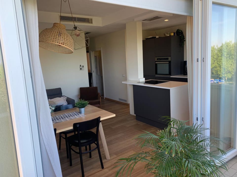 Balcony/Terrace, Living room, Dining area