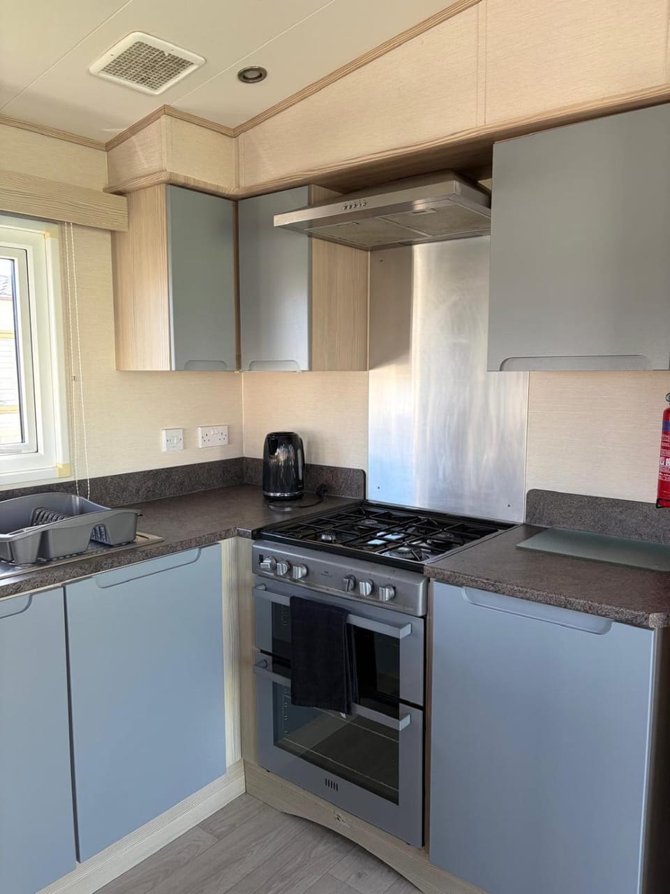 PG177 Golden Palm Resort 8 Berth Caravan With Decking Apartment in Chapel Saint Leonards