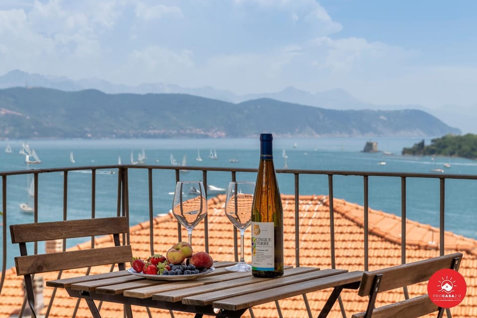 Dining area, Sea view