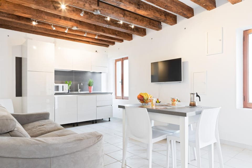Sant'Alvise Romantic Studio Apartment in Venice