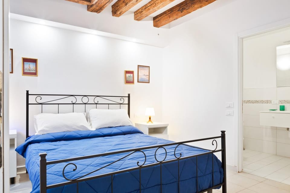 Sant'Alvise Romantic Studio Apartment in Venice