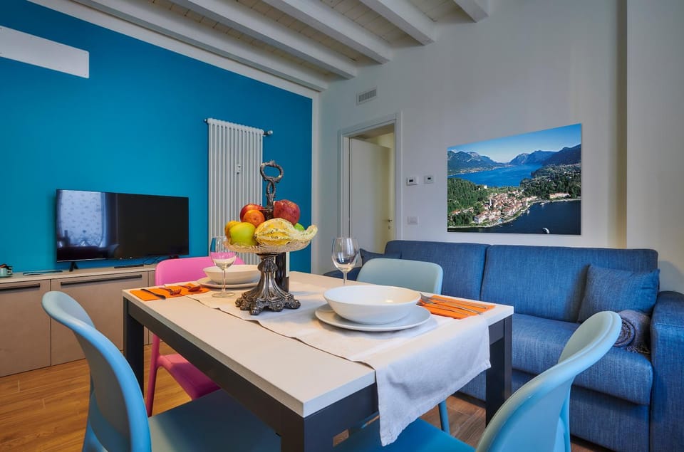 TV and multimedia, Seating area, Dining area, Evening entertainment