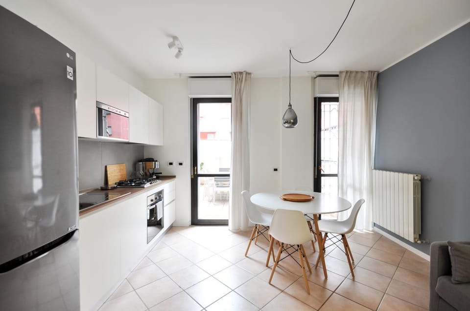 Dining area, kitchen