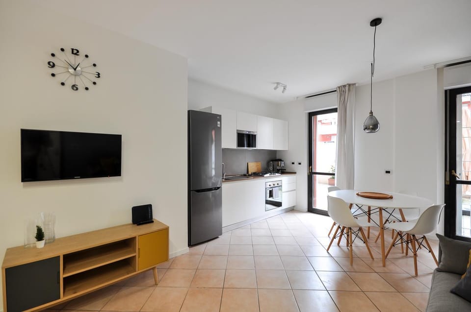Kitchen or kitchenette, Living room, Seating area