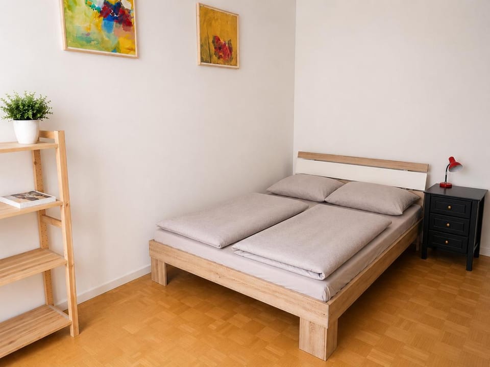 Bed, Bedroom