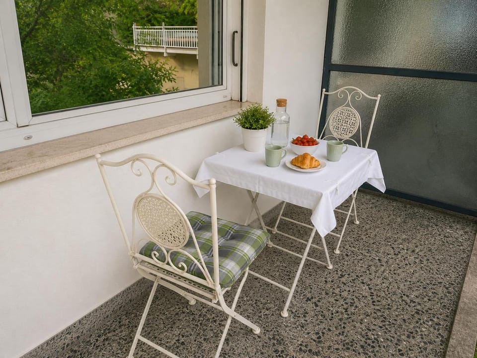 Balcony/Terrace, Breakfast