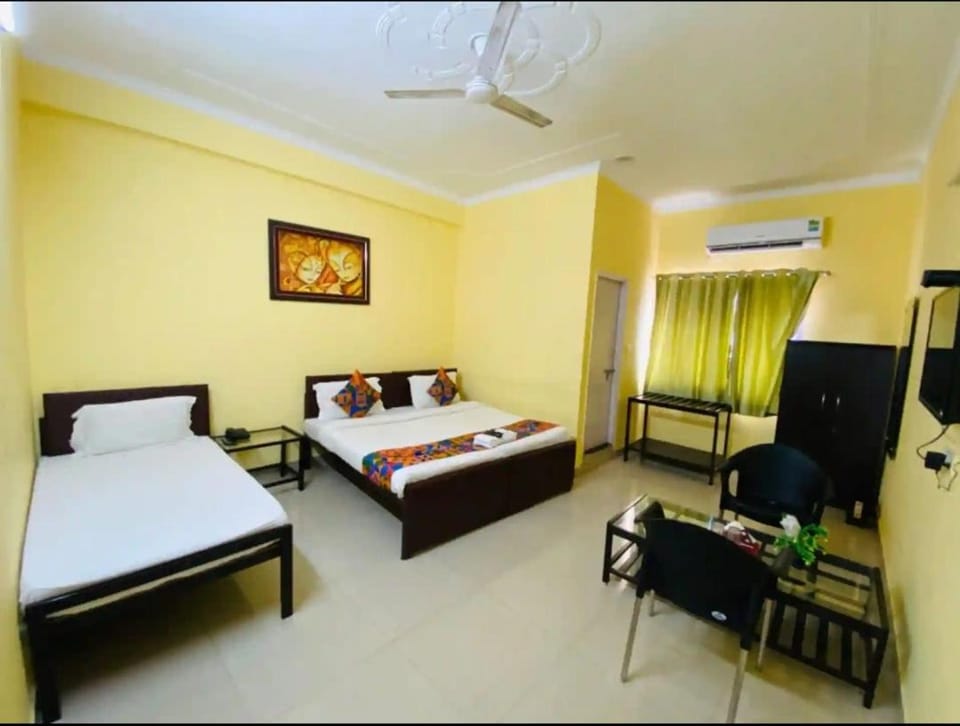 Samriddhi Stay Inn Bed and Breakfast in Lucknow