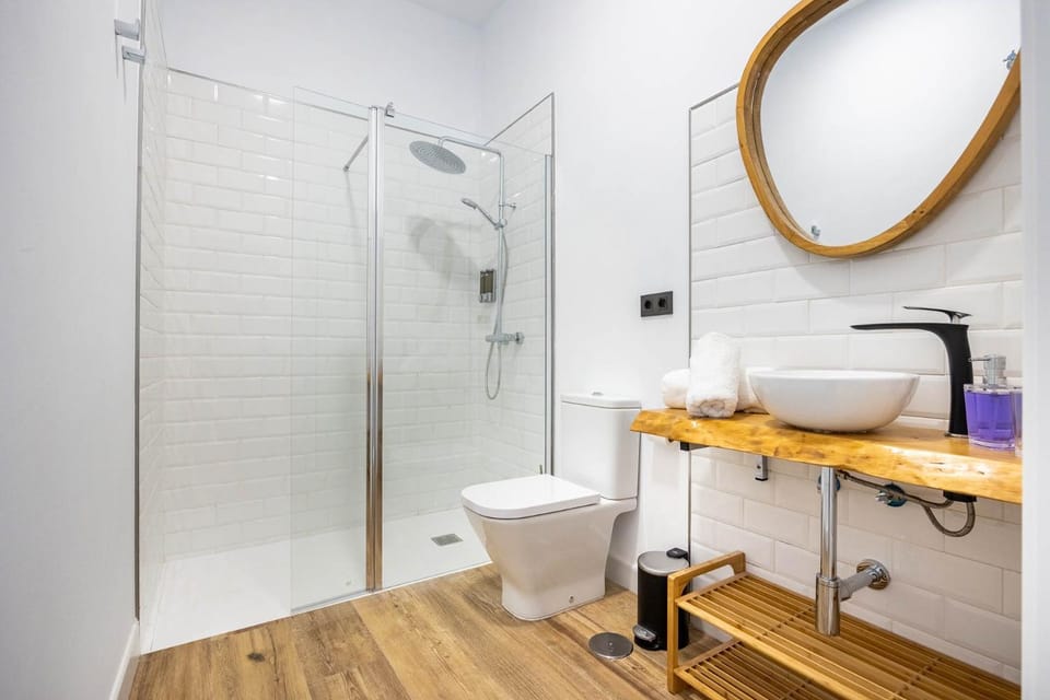 Shower, Bathroom, towels
