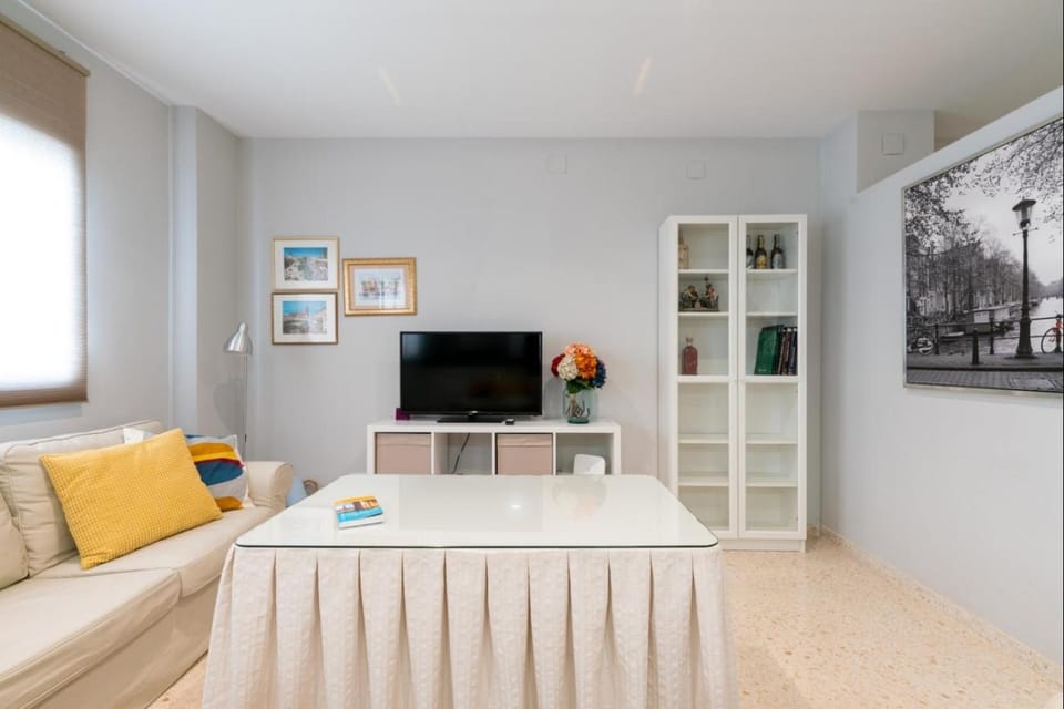 TV and multimedia, Lounge or bar