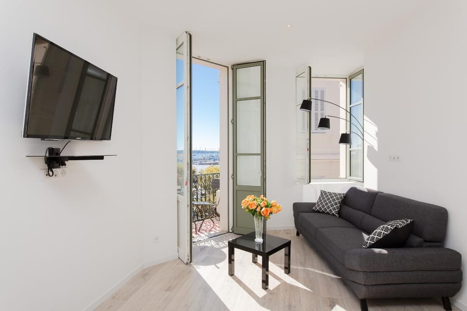 Anzur YourHostHelper Apartment in Cannes