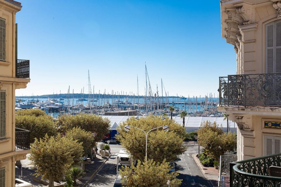 Anzur YourHostHelper Apartment in Cannes