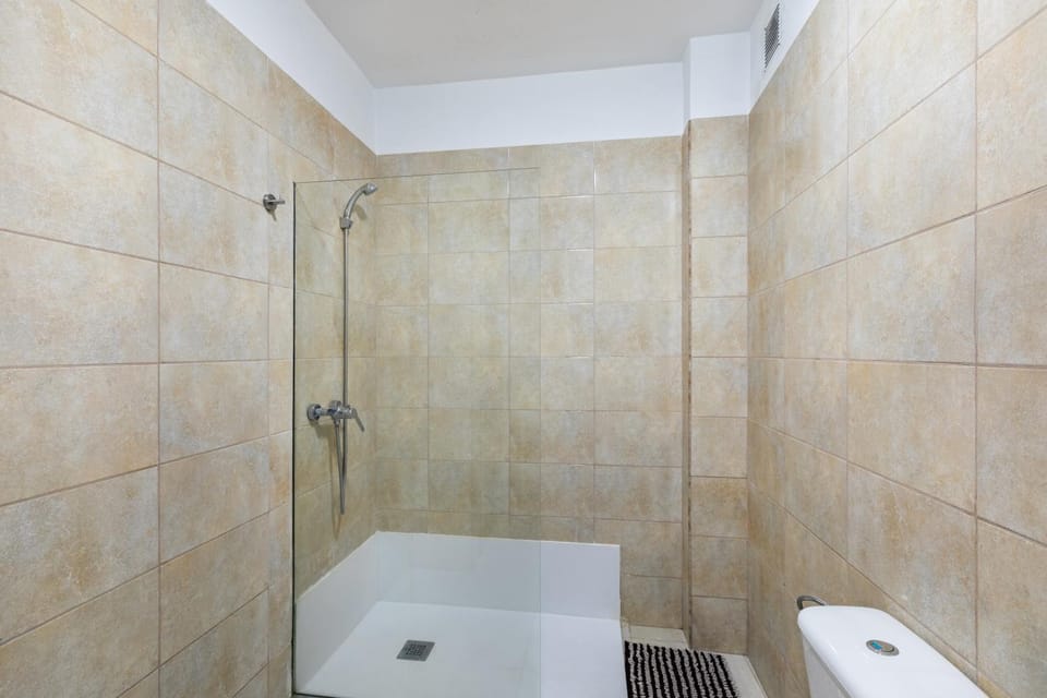 Bathroom, Living room