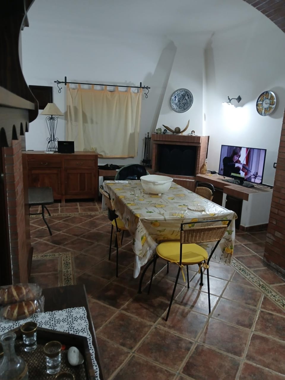 TV and multimedia, Dining area