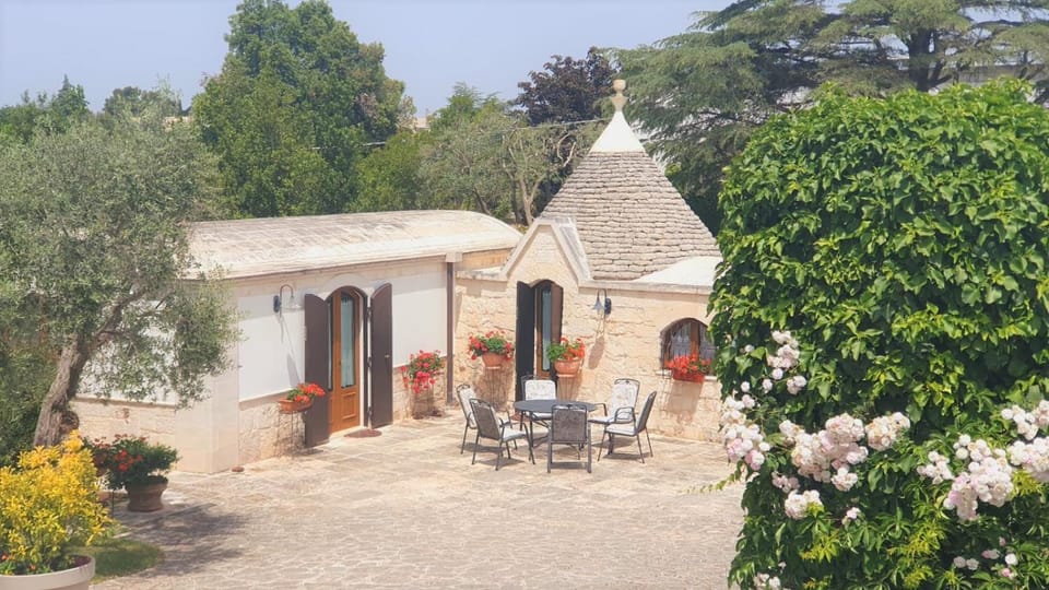 Inner courtyard view