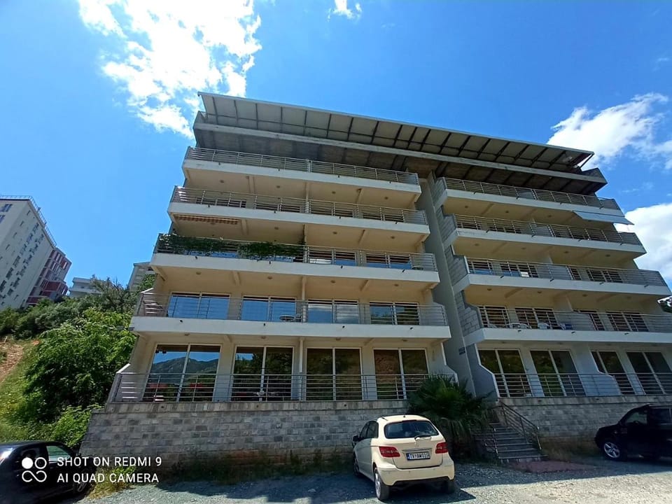 Monterus apartment with sea view in Becici Apartment in Budva Municipality