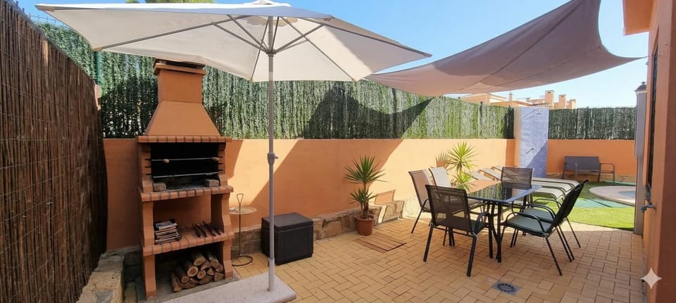 Magnifico chalet con piscina privada House in Torre del Mar
