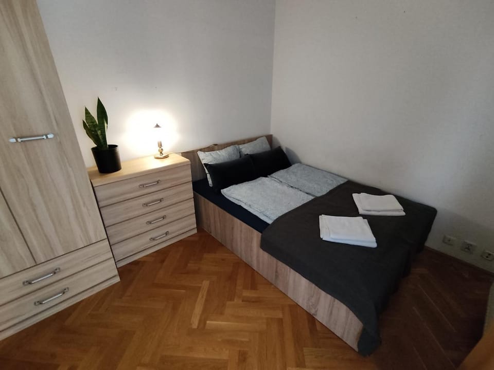 Classic Apartament Metro Kabaty Apartment in Warsaw