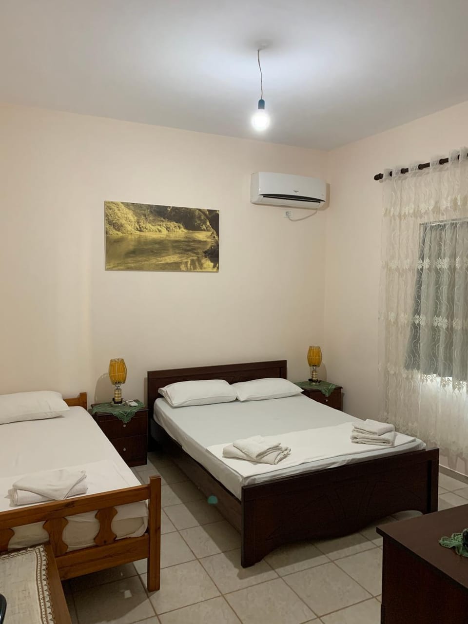 Photo of the whole room, Bedroom, air conditioner