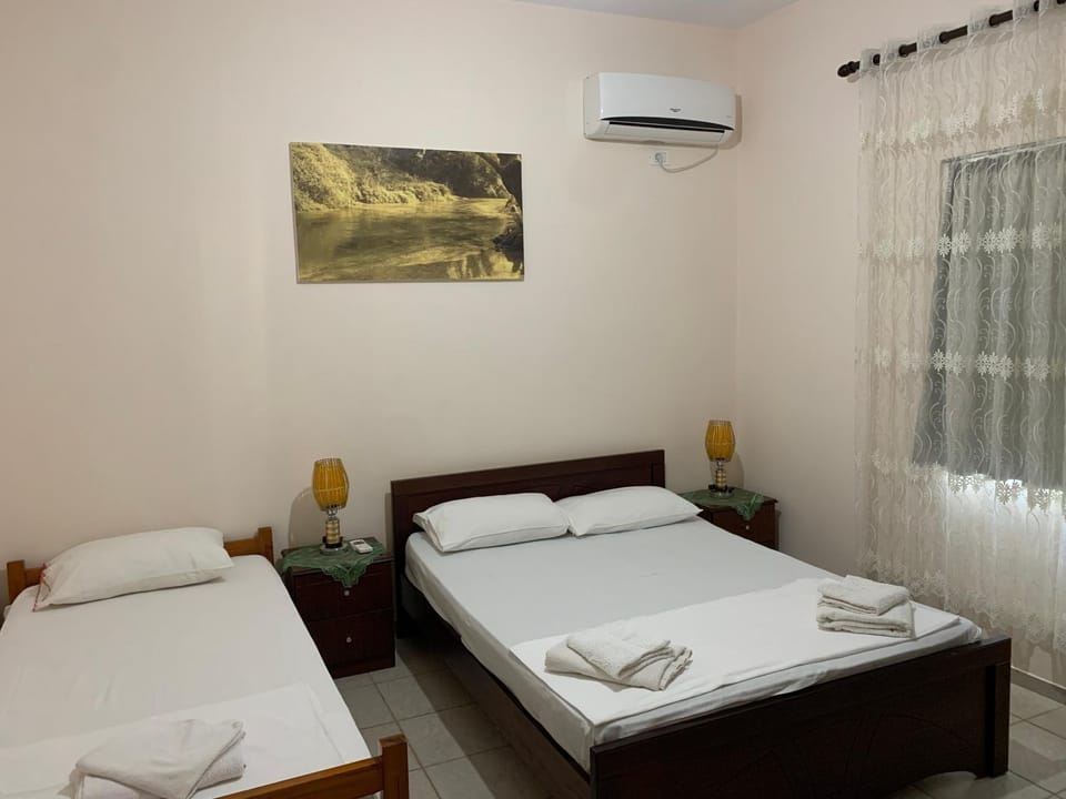 Photo of the whole room, Bedroom, air conditioner