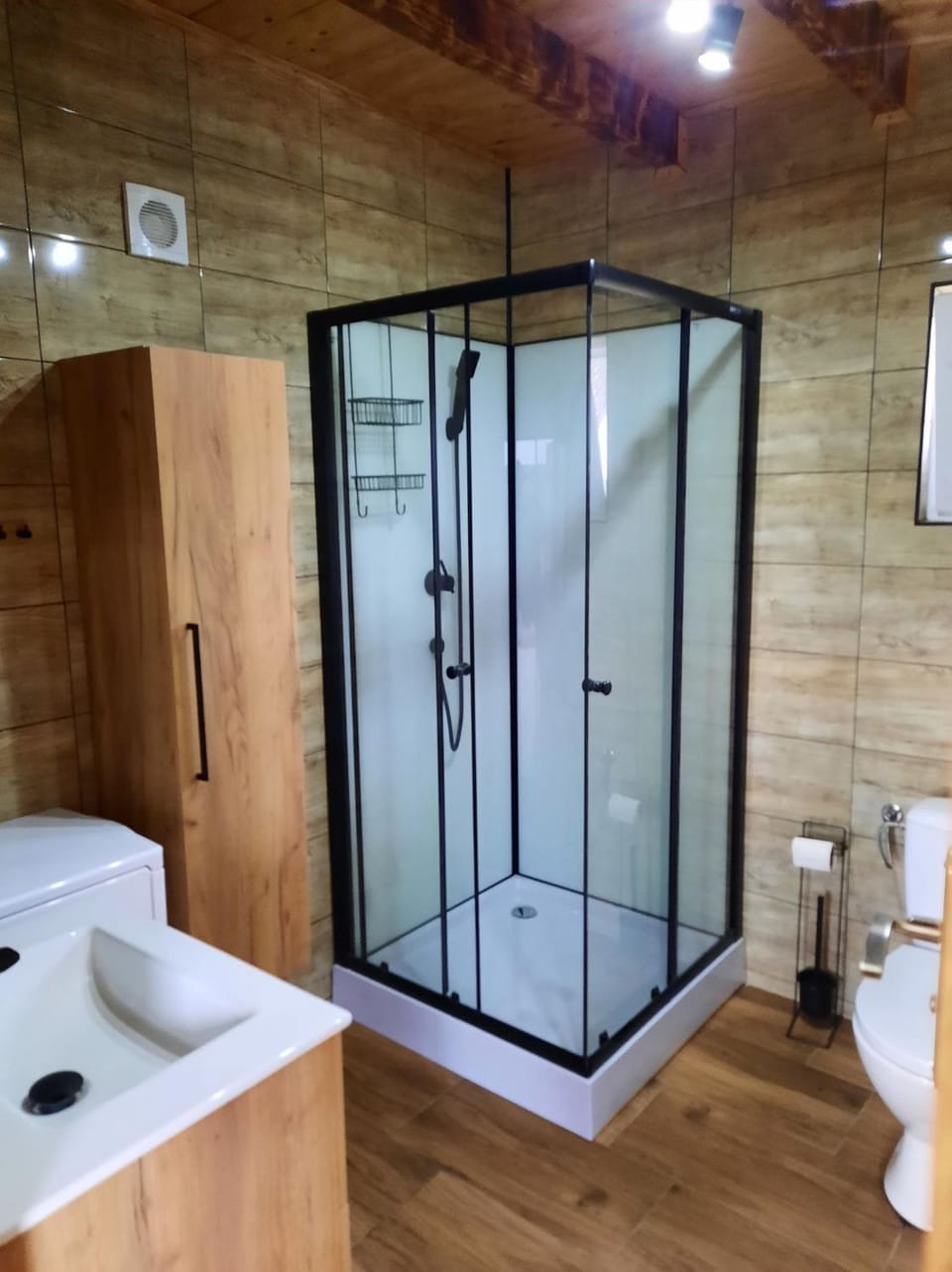 Shower, Bathroom