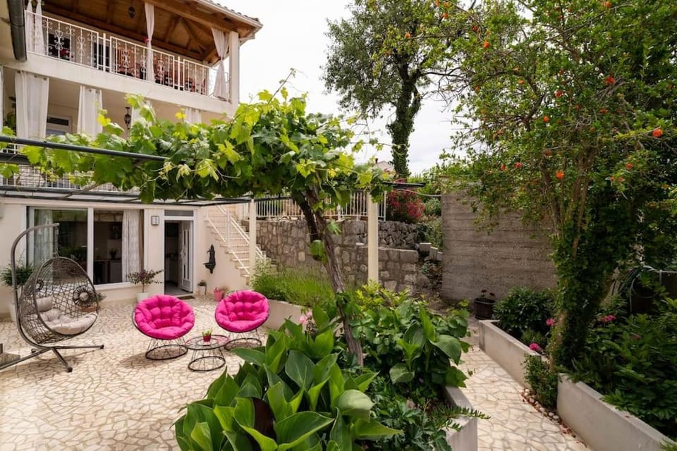 Suite by the beach for 2 Apartment in Cavtat
