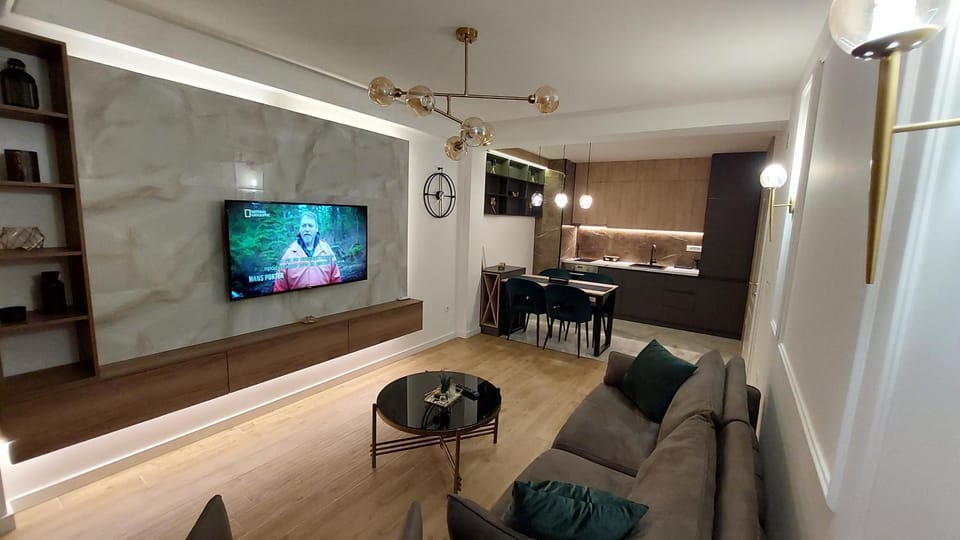 Communal lounge/ TV room, TV and multimedia, Living room, Seating area