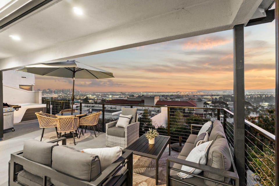 The California III House in Point Loma