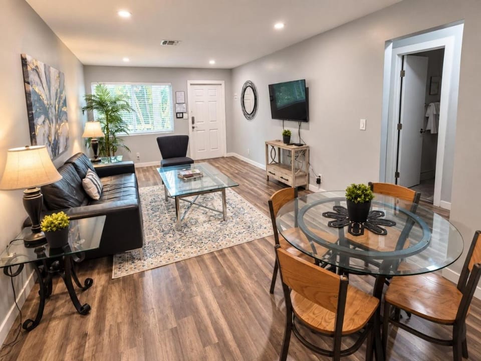 The Palms at Middle River Terrace 2 Apartment in Fort Lauderdale