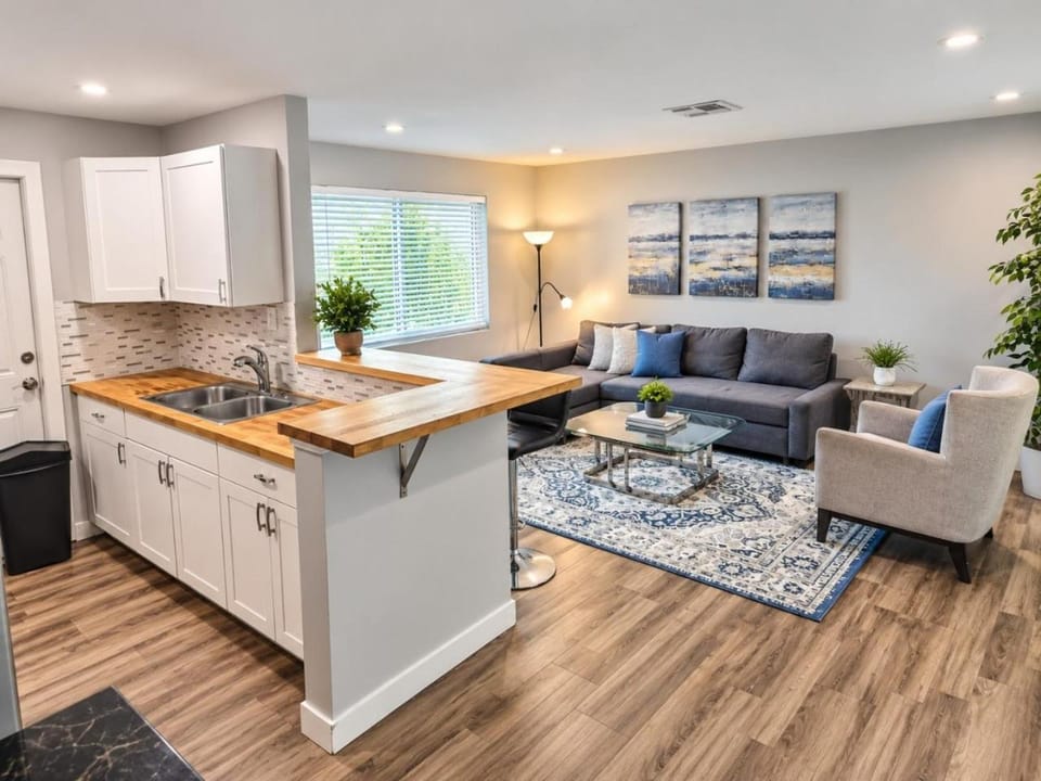 The Palms at Middle River Terrace 4 Apartment in Fort Lauderdale