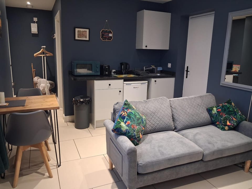 Suite near City, Science Park & Marshalls and close to Riverside walks Apartment in Cambridge