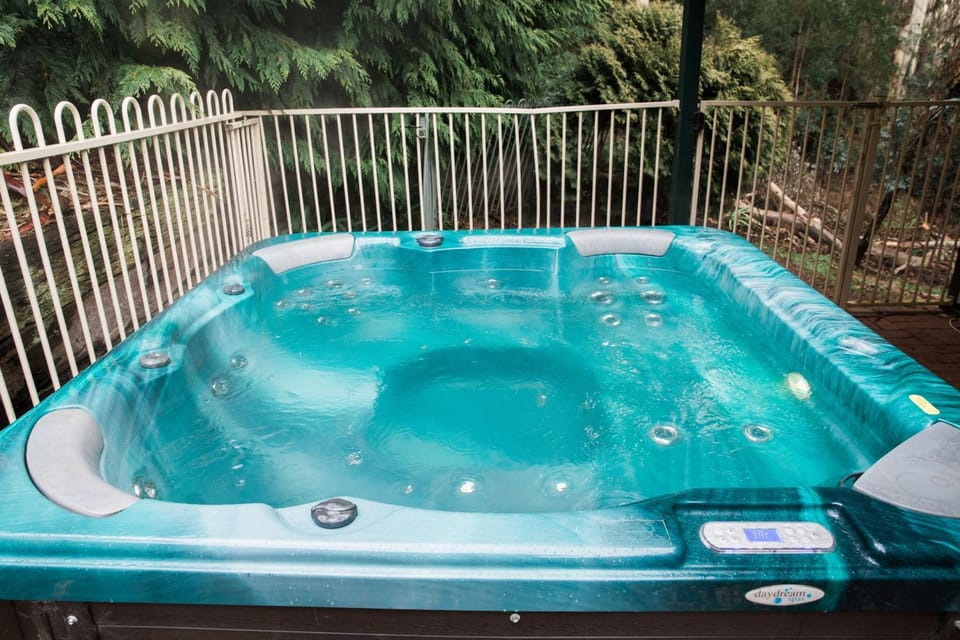 Hot Tub, Spa and wellness centre/facilities