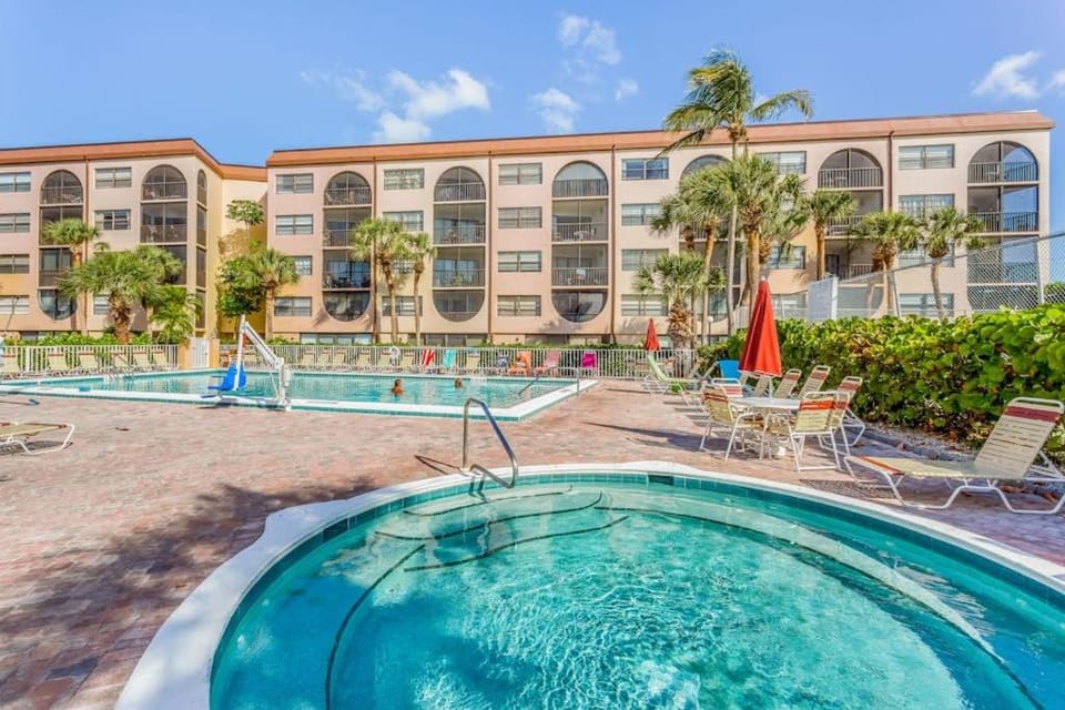 Anglers Cove C-404 House in Marco Island