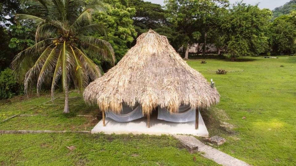 Nearby landmark, Natural landscape, Garden view