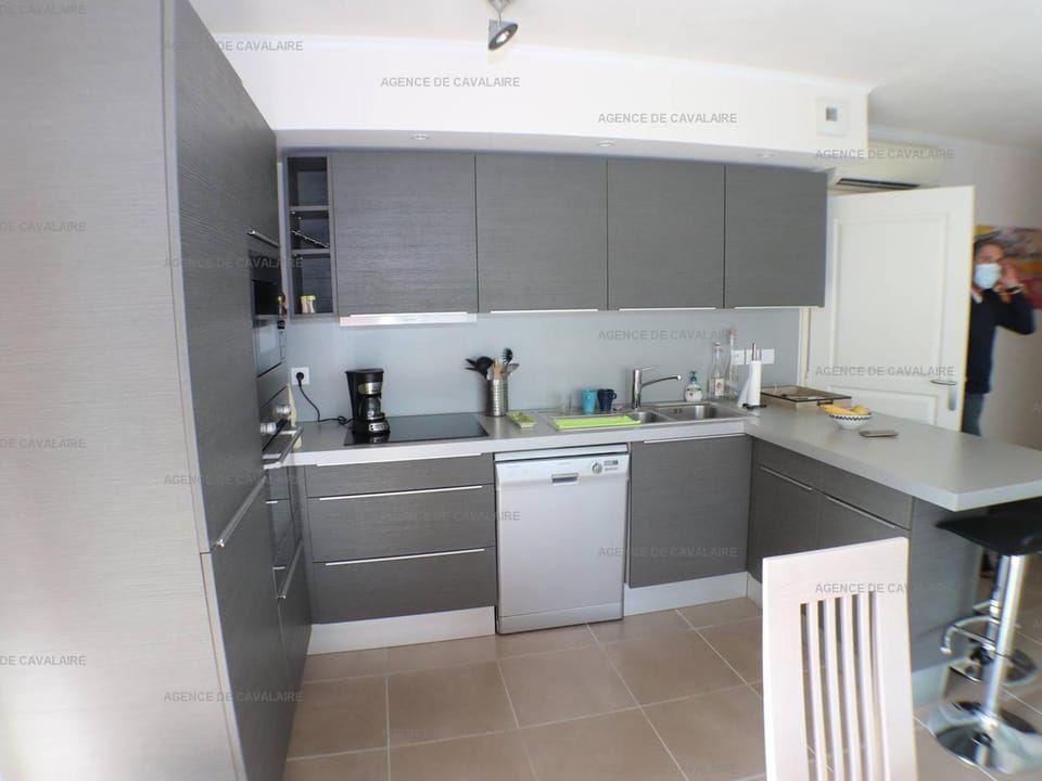 Bel appartement T3 avec terrasse à Cavalaire-sur-Mer - FR-1-100-270 Apartment in Cavalaire-sur-Mer