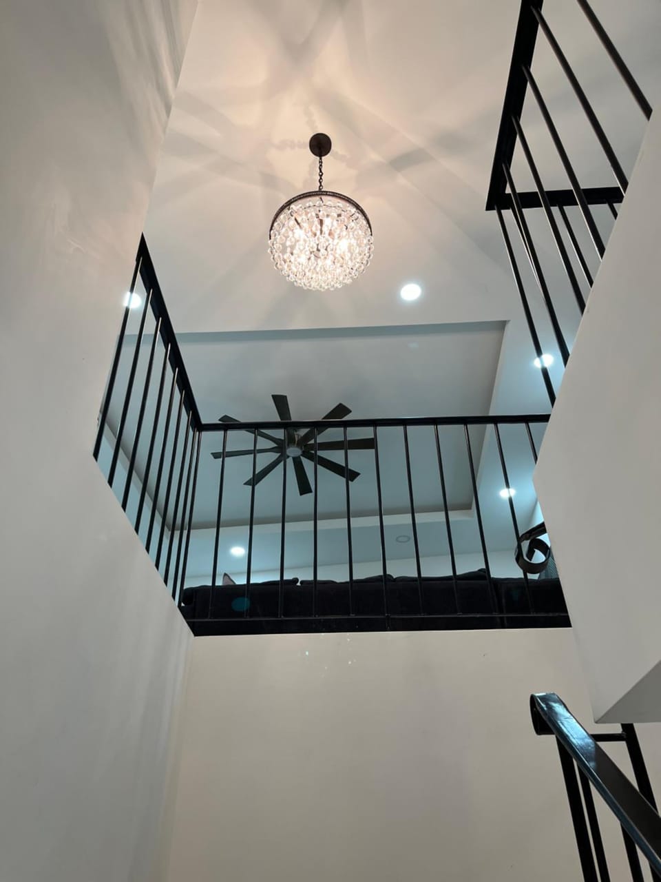 Beachfront 4 BR Penthouse - Pool Steps to Beach & Mins to Downtown Apartment in Rosarito
