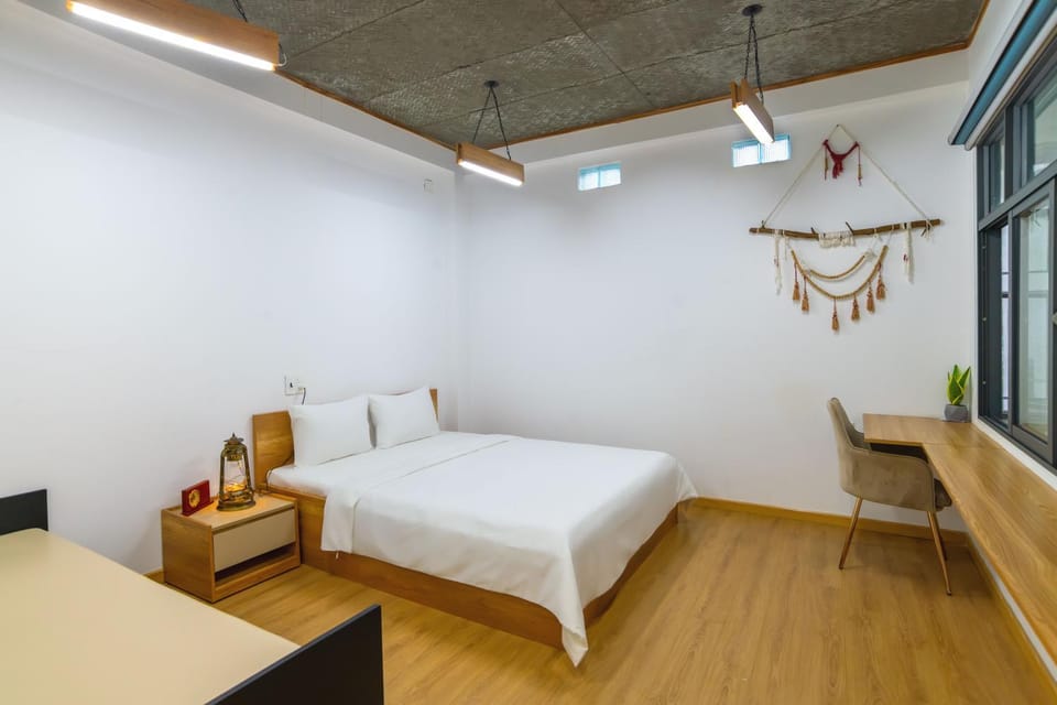 KenKeSu- 2 adjacent floors - Whole 2nd&3rd floor- 4BRs- Cozy home same roof with Host family Apartment in Da Nang