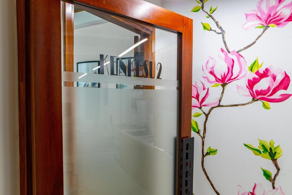 KenKeSu- 2 adjacent floors - Whole 2nd&3rd floor- 4BRs- Cozy home same roof with Host family Apartment in Da Nang