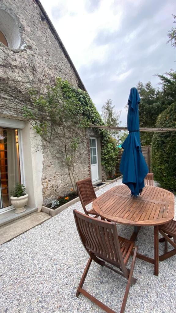 Patio, Natural landscape, BBQ facilities, Garden, Garden view, locker, sunbed