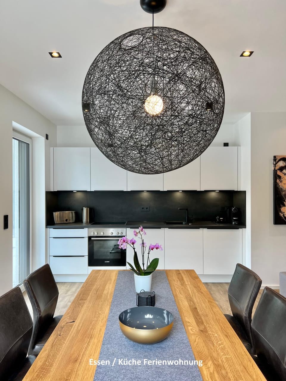 Dining area, kitchen