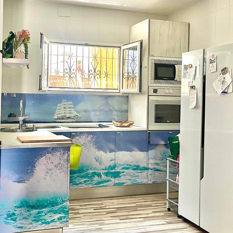 Kitchen or kitchenette, oven, stove